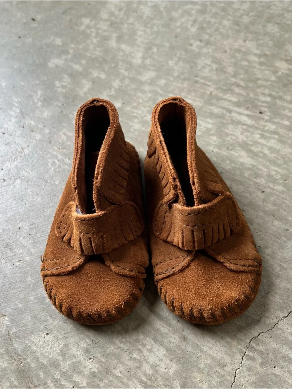 Minnetonka Kids Brown Suede Fringe Moccasins